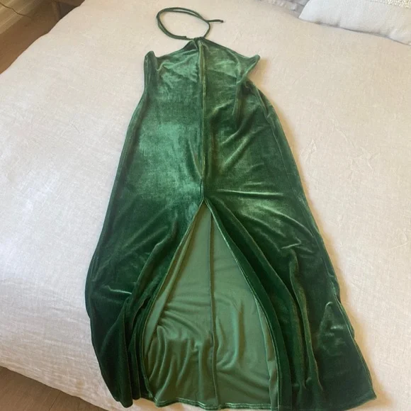 green emerald velvet dress WW50091] Reformation main image 1